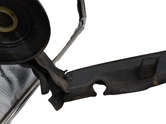 51767269998 BMW Уплотнитель крыла купить в Ровно