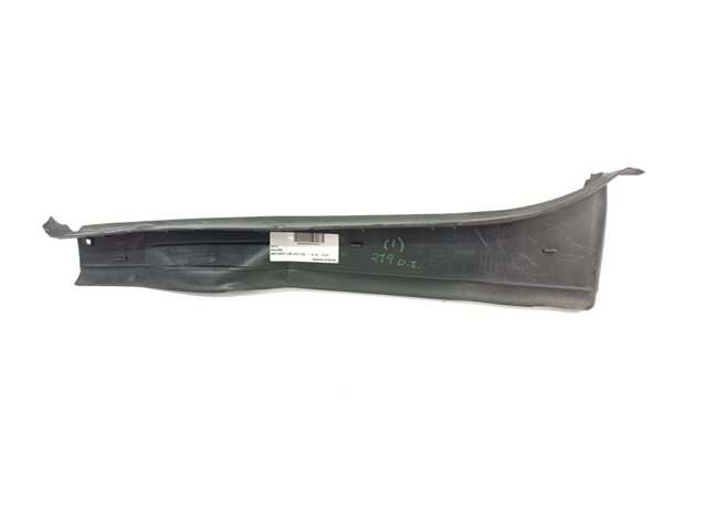 51767269998 BMW Уплотнитель крыла купить в Павлоград