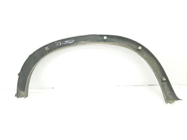 Expansor esquerdo (placa sobreposta) de arco do pára-lama traseiro 51777158425 BMW