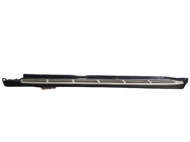 BMW 51779478331 Накладка (молдинг) порога наружная левая в наличии Тернополь