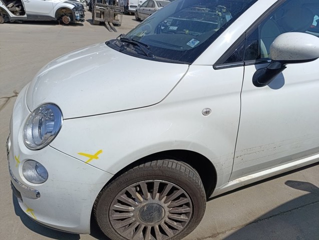 Pára-lama dianteiro esquerdo 51785336 FIAT