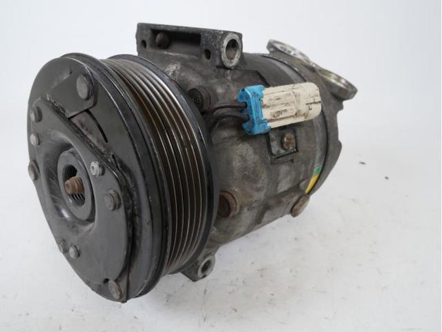 Compressor de aparelho de ar condicionado 51810417 Fiat/Alfa/Lancia