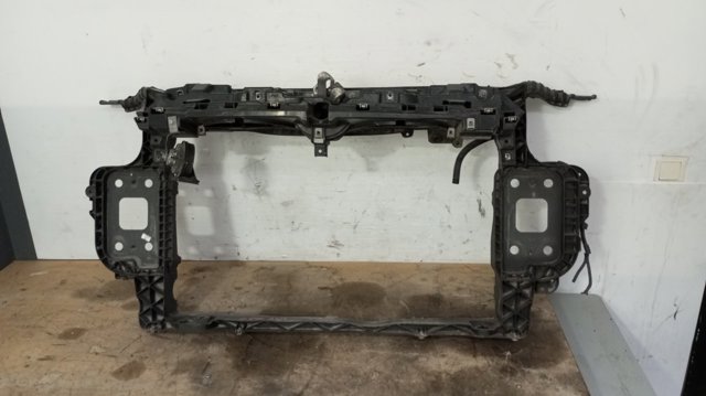 Suporte do radiador montado (painel de montagem de fixação das luzes) 51818308 FIAT