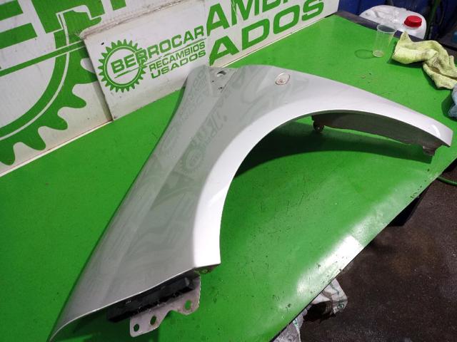 Pára-lama dianteiro esquerdo Fiat Bravo 2 198