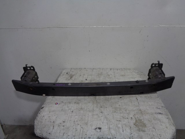 Reforçador do pára-choque dianteiro Toyota Auris E15
