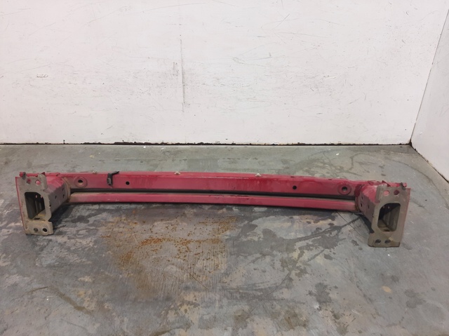 Reforçador do pára-choque dianteiro Toyota Auris E15