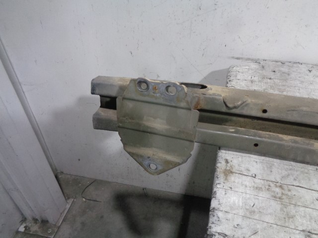 Reforçador do pára-choque traseiro Toyota Corolla R10