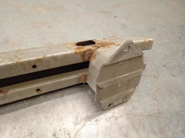 Reforçador do pára-choque traseiro Toyota Corolla R10