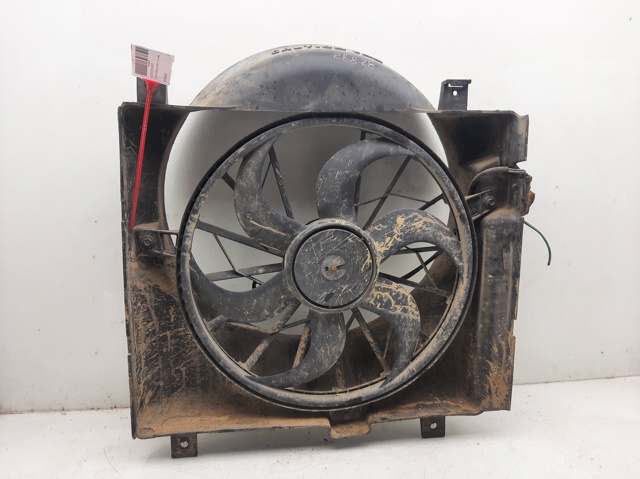 Ventilador elétrico de esfriamento montado (motor + roda de aletas) 52079555AC Chrysler