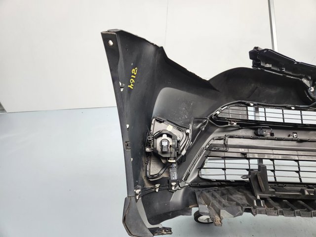 TOYOTA 521194A911 Передний бампер в наличии Каменское