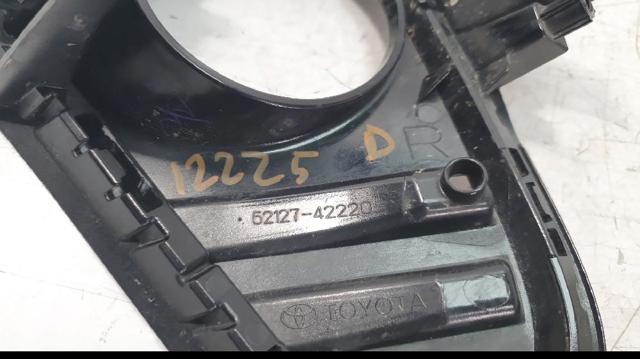 TOYOTA 5212742220 Заглушка (решетка) противотуманных фар бампера переднего правая в наличии Украина