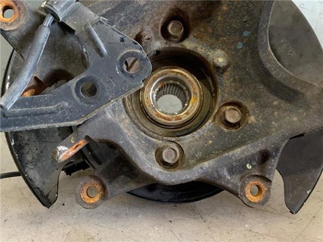 HYUNDAI 527102W600 Цапфа (поворотный кулак) задний левый в наличии Каменское