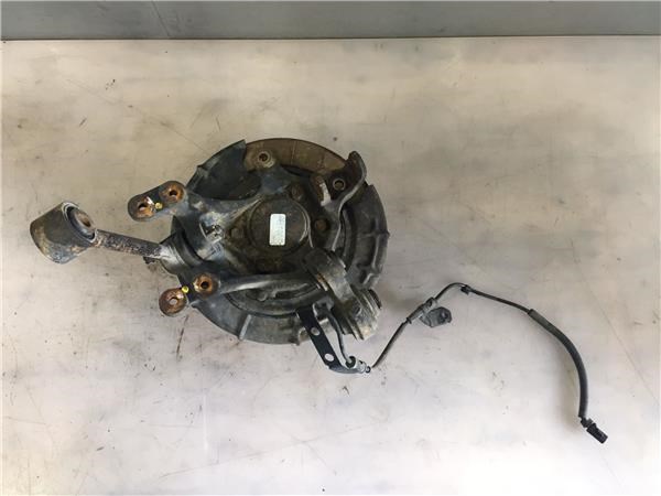 HYUNDAI 527201H000 Цапфа (поворотный кулак) задний правый в наличии Полтава