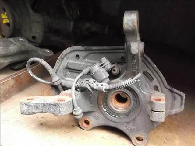 OPEL 5308018 Цапфа (поворотный кулак) передний правый в наличии Ужгород