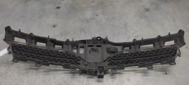 TOYOTA 531110F030 Решетка радиатора в наличии Запорожье