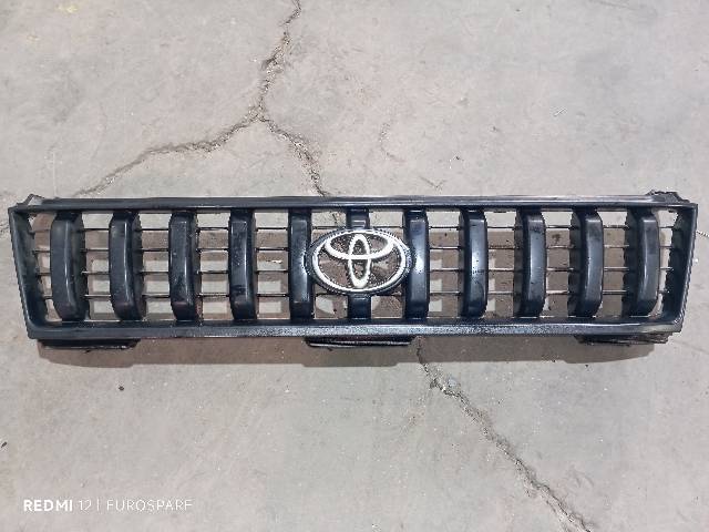 TOYOTA 5311160290 Решетка радиатора в наличии Чернигов