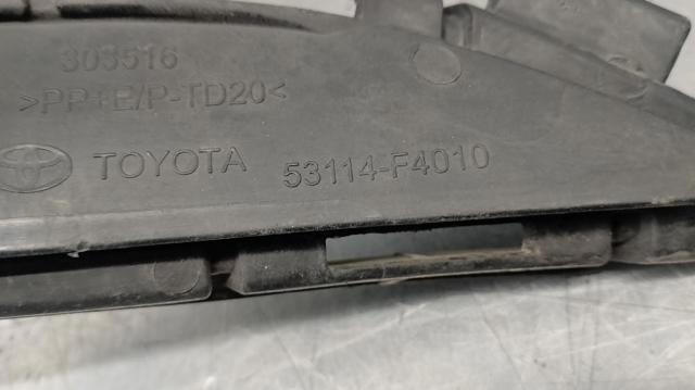 TOYOTA 53114F4010 Решетка радиатора в наличии Винница