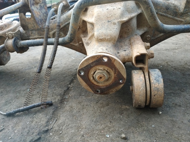 HYUNDAI 532103E300 в наличии Полтава