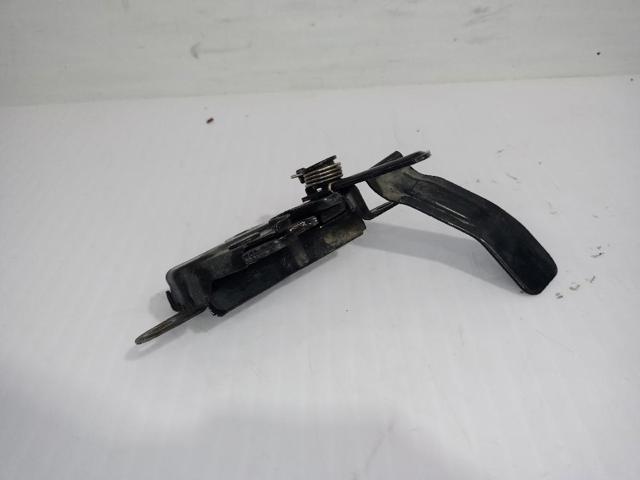 Fecho da capota Toyota RAV4 2 XA2