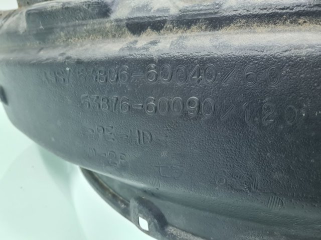 TOYOTA 5387660090 Подкрылок передний левый в наличии Ирпень