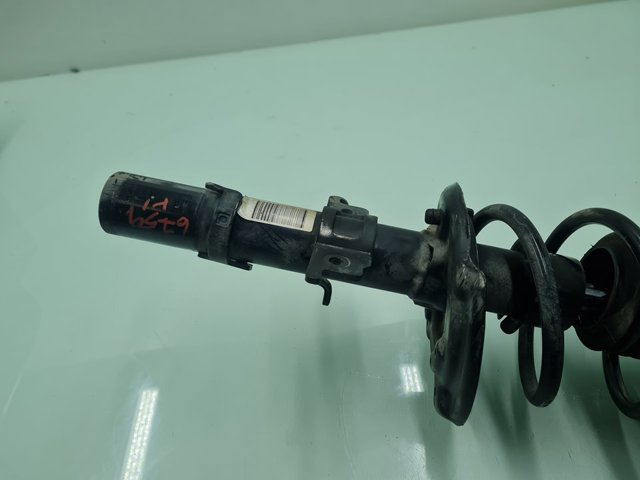 543025200R RENAULT Амортизатор передний купить в Украина