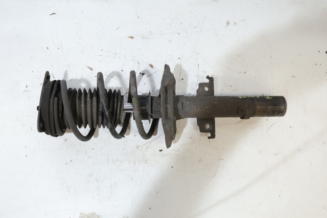 543025200R RENAULT Амортизатор передний купить в Кривой Рог