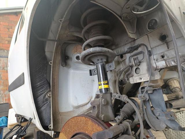 543029762R RENAULT Амортизатор передний купить в Украина
