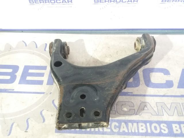 Braço oscilante inferior esquerdo de suspensão dianteira 545103E100 Hyundai/Kia