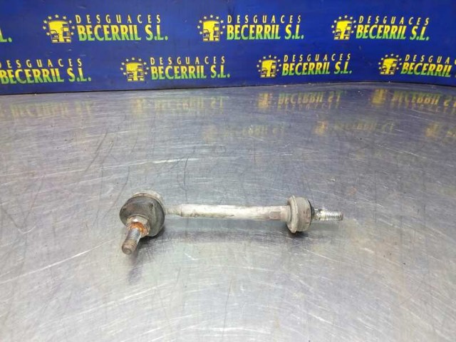 Montante de estabilizador dianteiro 546182F010 NISSAN