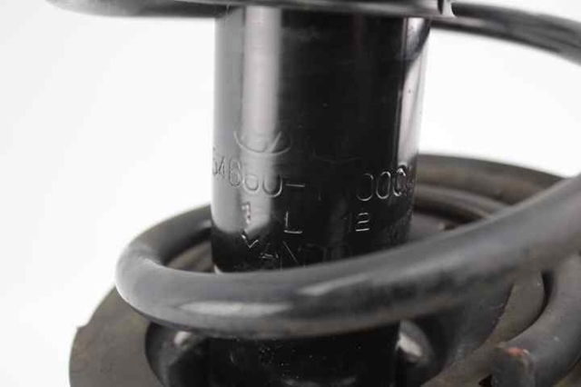 546601W000 HYUNDAI Амортизатор передний правый купить в Николаев