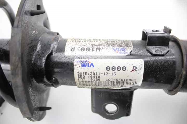 HYUNDAI 546601W000 Амортизатор передний правый в наличии Киев