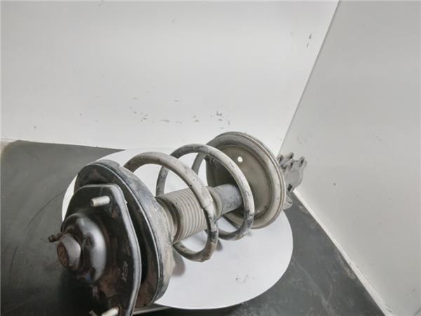 546611D200 HYUNDAI Амортизатор передний правый купить в Черкассы