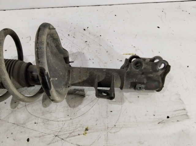 546611D201 HYUNDAI Амортизатор передний правый купить в Чернигов