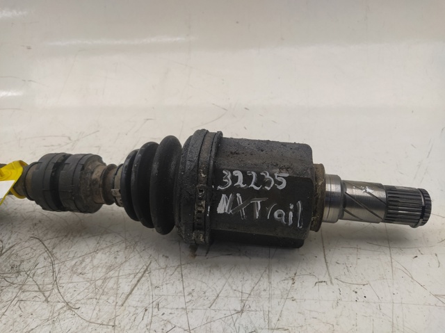 546688H300 NISSAN Стойка переднего стабилизатора левая купить в Киев