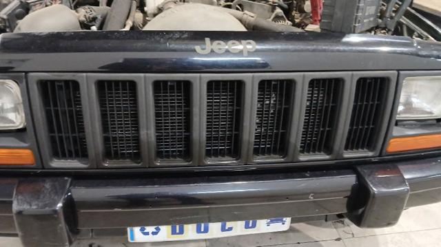 CHRYSLER 55055150 Решетка радиатора в наличии Ровно