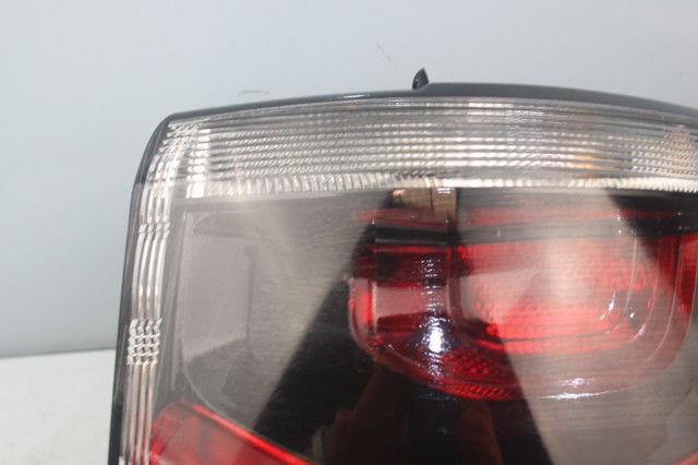 Lanterna traseira esquerda externa 55112682AA Chrysler