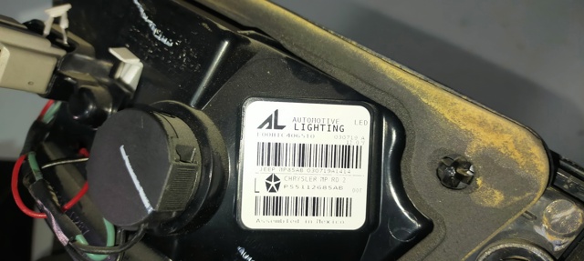 55112685AB CHRYSLER Фонарь задний левый внутренний купить в Николаев