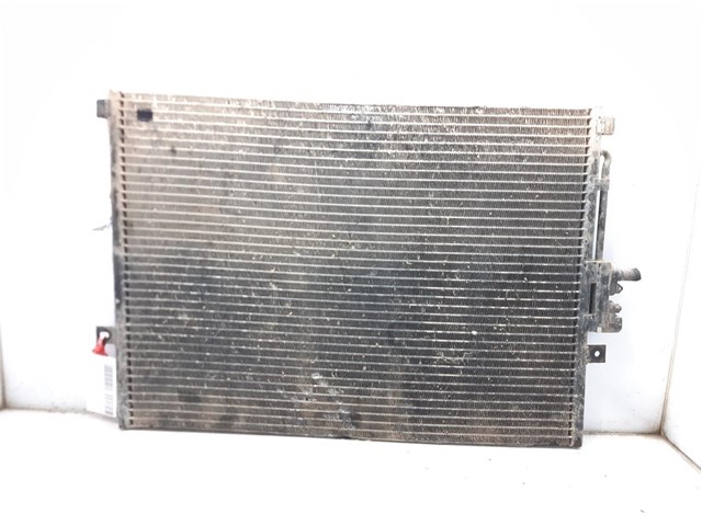 Condensador / radiador de ar condicionado para Jeep Grand Cherokee II 2.7 crd 4x4 WG/8e8a/30 55115918AE