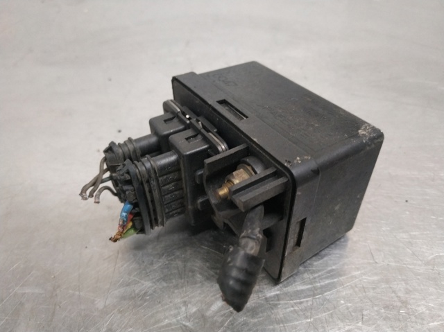 Relê das velas de incandescência 55193073 FIAT