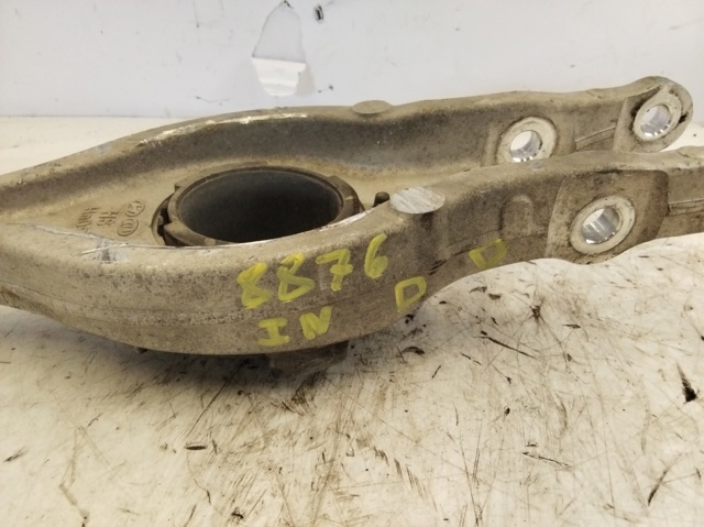 55211GI100 HYUNDAI Рычаг задней подвески нижний правый купить в Ужгород