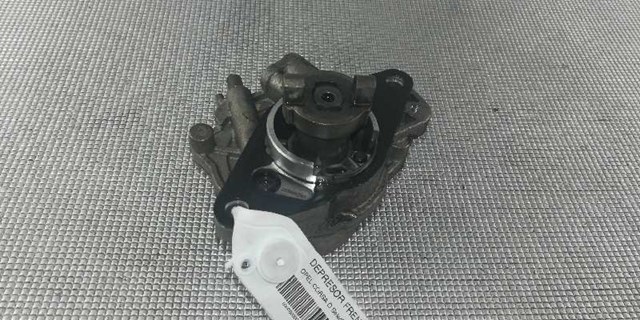 OPEL 55221036 Насос вакуумный в наличии Житомир