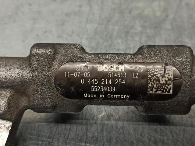 FIAT 55234039 Распределитель топлива (рампа) в наличии Киев