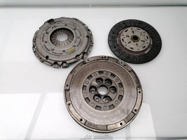 Volante de motor 55239709 OPEL