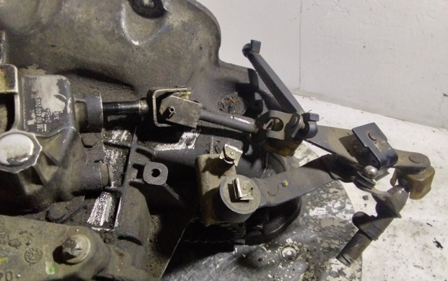 OPEL 55355489 КПП в сборе (механическая коробка передач) в наличии Львов