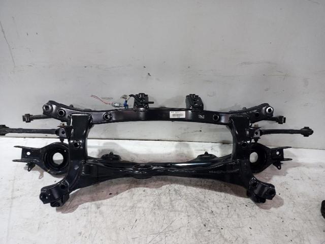 Viga de suspensão traseira (plataforma veicular) 554052S110 HYUNDAI