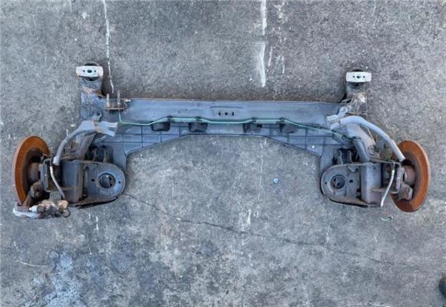 555010289R RENAULT Балка задней подвески (подрамник) купить в Кривой Рог
