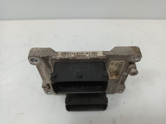 OPEL 55557932 в наличии Кривой Рог