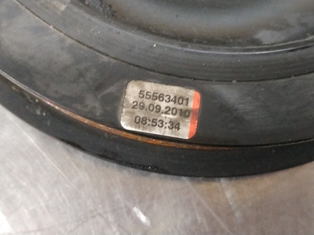 Polia de cambota 55563401 OPEL