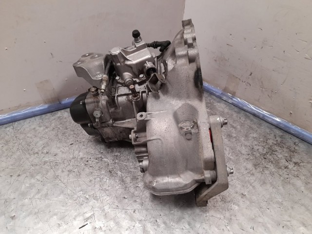 OPEL 55565141 КПП в сборе (механическая коробка передач) в наличии Чернигов
