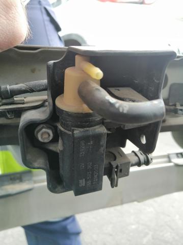 Válvula de ar adicional para Opel Corsa D 1.3 CDTI (L08, L68) A13DTR 55573362